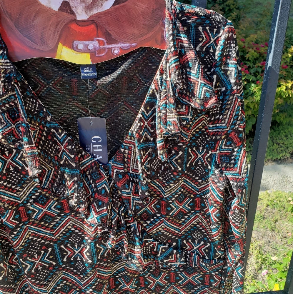 V-Neck Ruffle Top - Picture 6 of 8